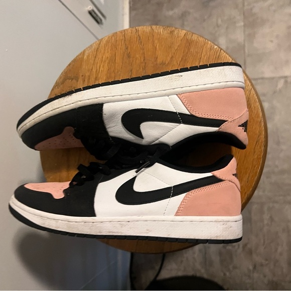Air Jordan 1 Black and Coral Low OG Sneakers Nike Bleached Coral - Picture 1 of 11